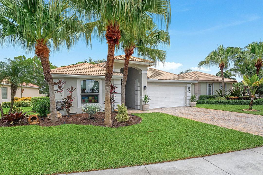 003-5641FountainsDriveSouth-Greenacres-F
