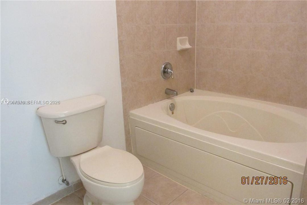 For Rent: $3,250 (3 beds, 2 baths, 1558 Square Feet)
