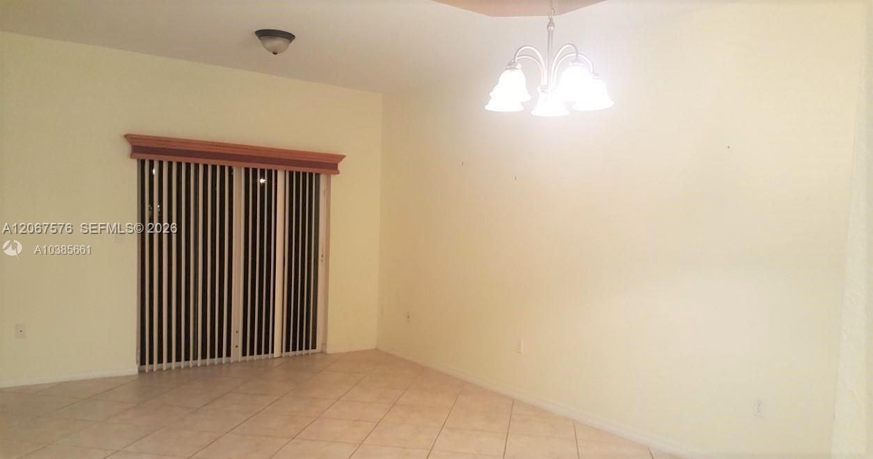 For Rent: $3,250 (3 beds, 2 baths, 1558 Square Feet)