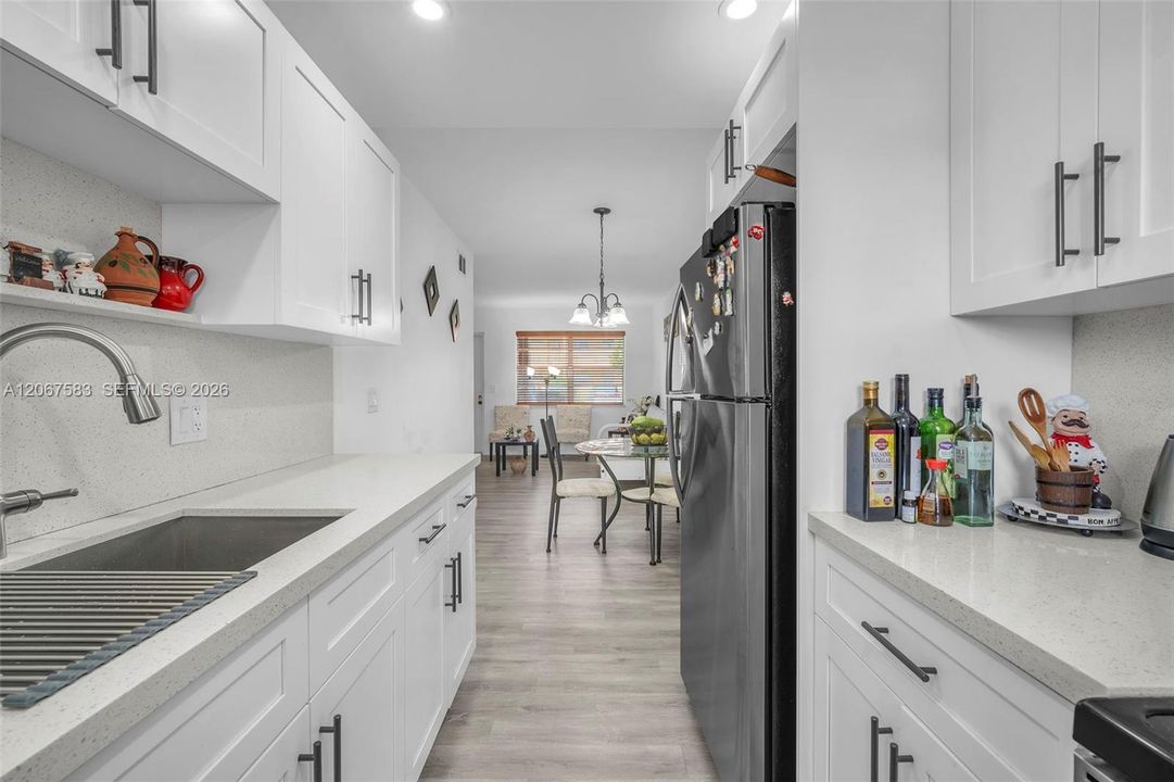 For Sale: $85,000 (1 beds, 1 baths, 540 Square Feet)