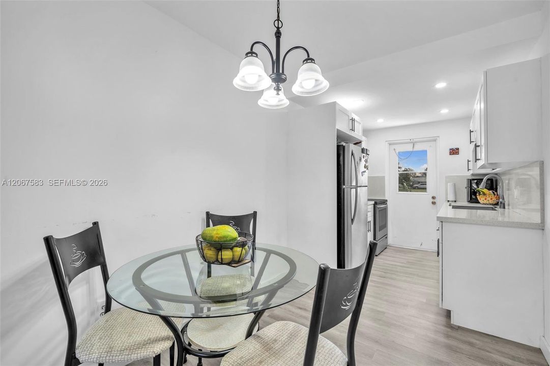 For Sale: $85,000 (1 beds, 1 baths, 540 Square Feet)