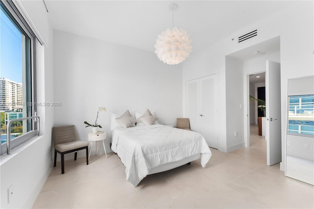 For Sale: $1,950,000 (3 beds, 3 baths, 1862 Square Feet)