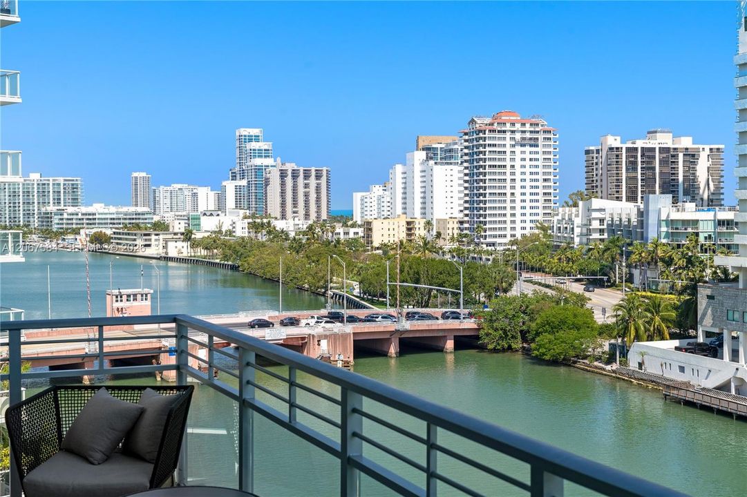 For Sale: $1,950,000 (3 beds, 3 baths, 1862 Square Feet)