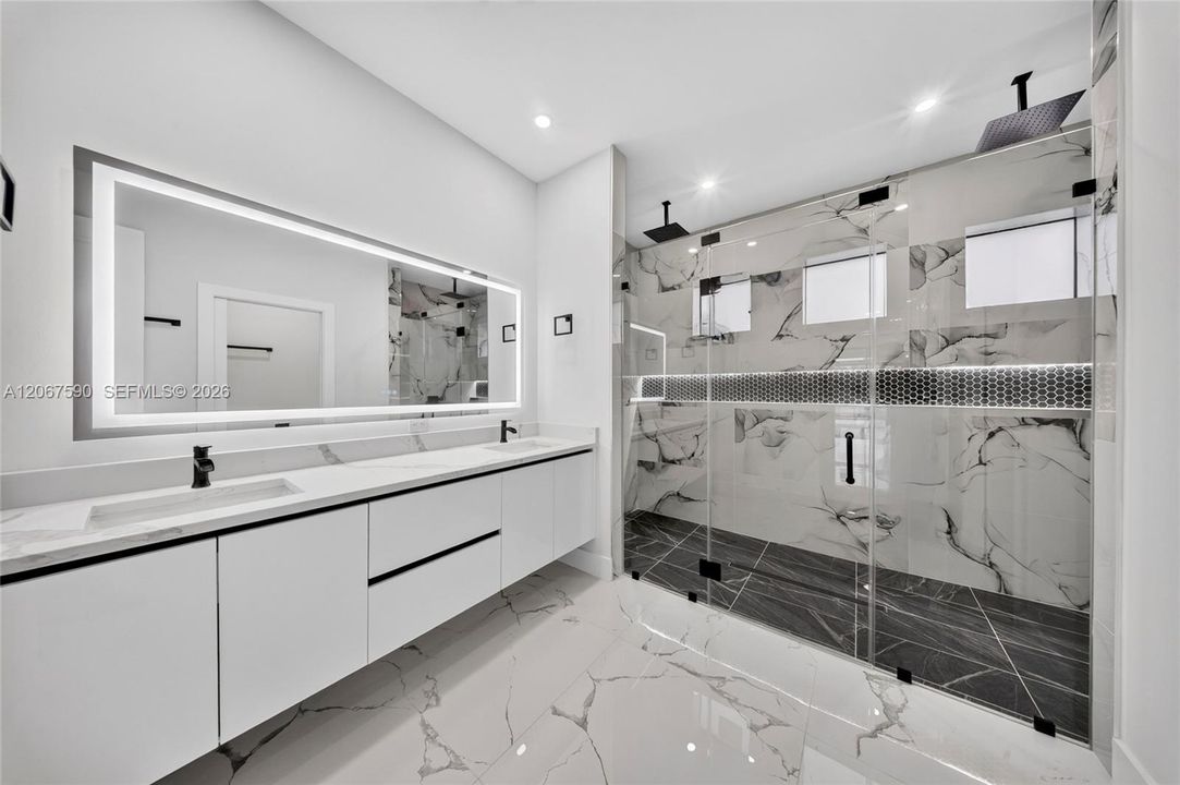 For Sale: $629,000 (4 beds, 3 baths, 2041 Square Feet)