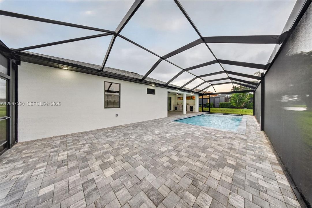 For Sale: $629,000 (4 beds, 3 baths, 2041 Square Feet)