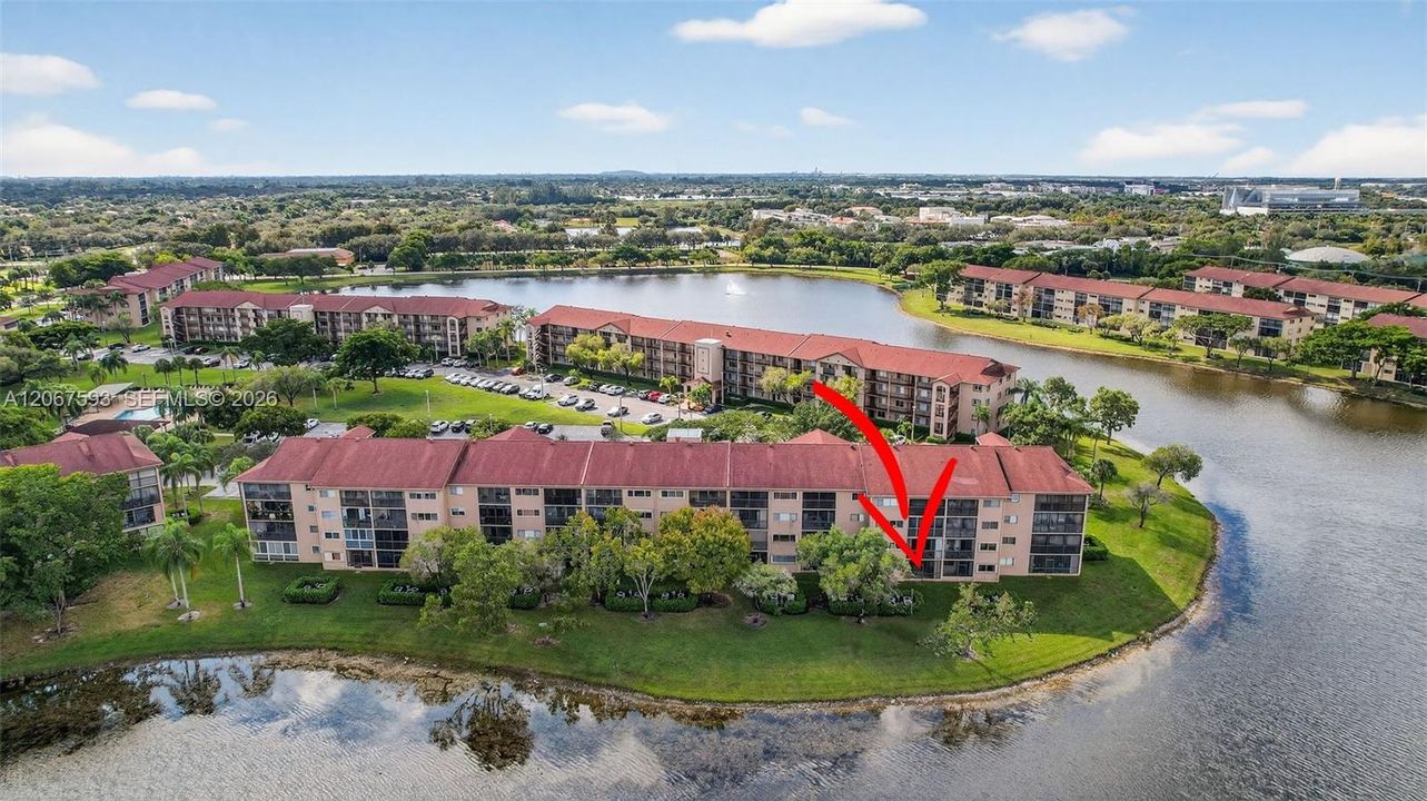 For Sale: $289,900 (2 beds, 2 baths, 1364 Square Feet)