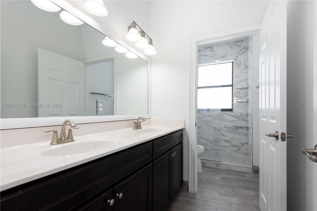 For Sale: $1,100,000 (4 beds, 3 baths, 2650 Square Feet)