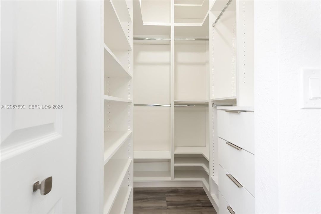 Walk-in Closets