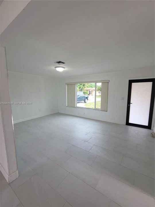For Sale: $515,000 (3 beds, 2 baths, 1330 Square Feet)