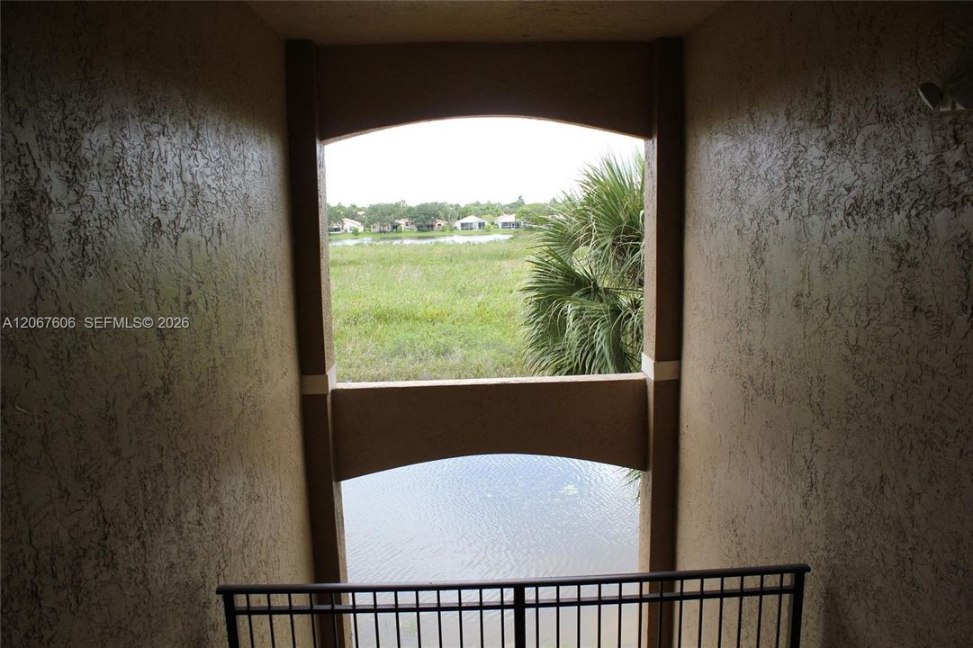 For Rent: $1,900 (1 beds, 1 baths, 690 Square Feet)