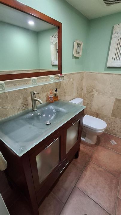 На продажу: $189,900 (1 спален, 1 ванн, 800 Квадратных фут)