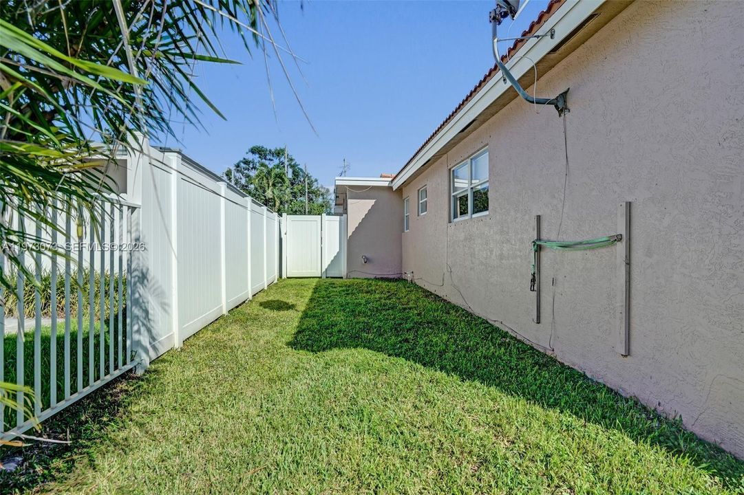 side yard