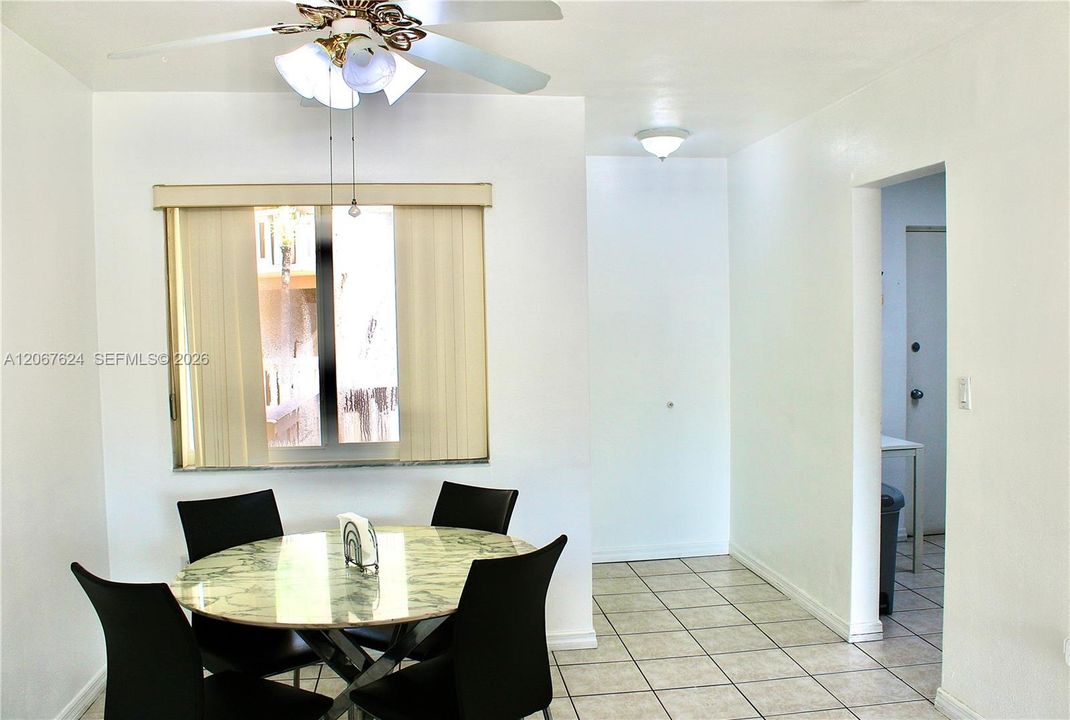 For Sale: $319,999 (2 beds, 2 baths, 1020 Square Feet)