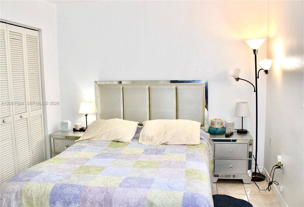 For Sale: $319,999 (2 beds, 2 baths, 1020 Square Feet)