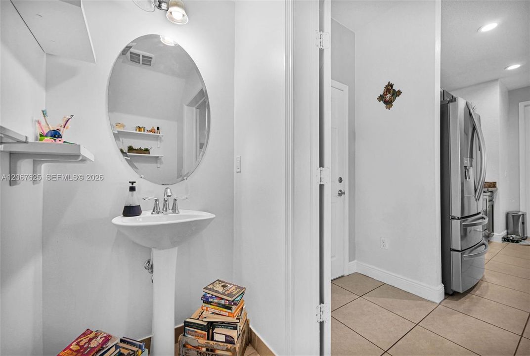 For Rent: $3,500 (3 beds, 3 baths, 1782 Square Feet)