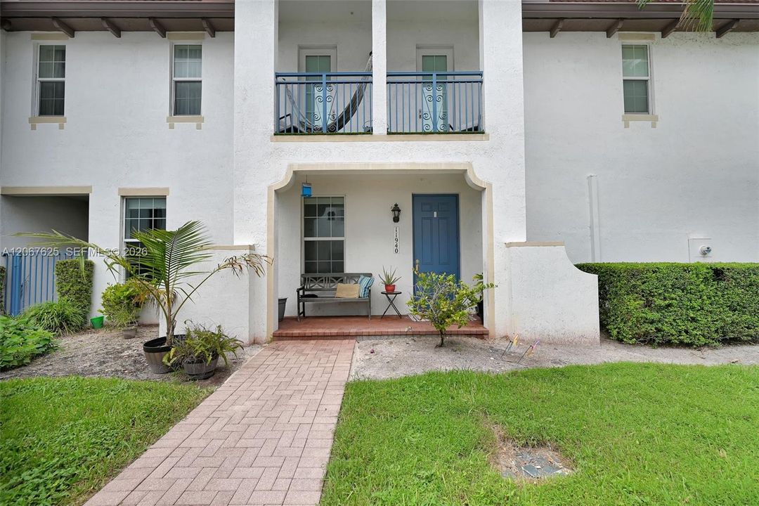 For Rent: $3,500 (3 beds, 3 baths, 1782 Square Feet)