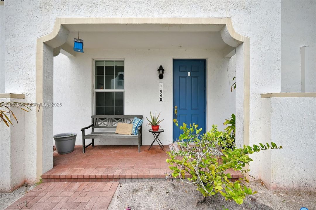 For Rent: $3,500 (3 beds, 3 baths, 1782 Square Feet)