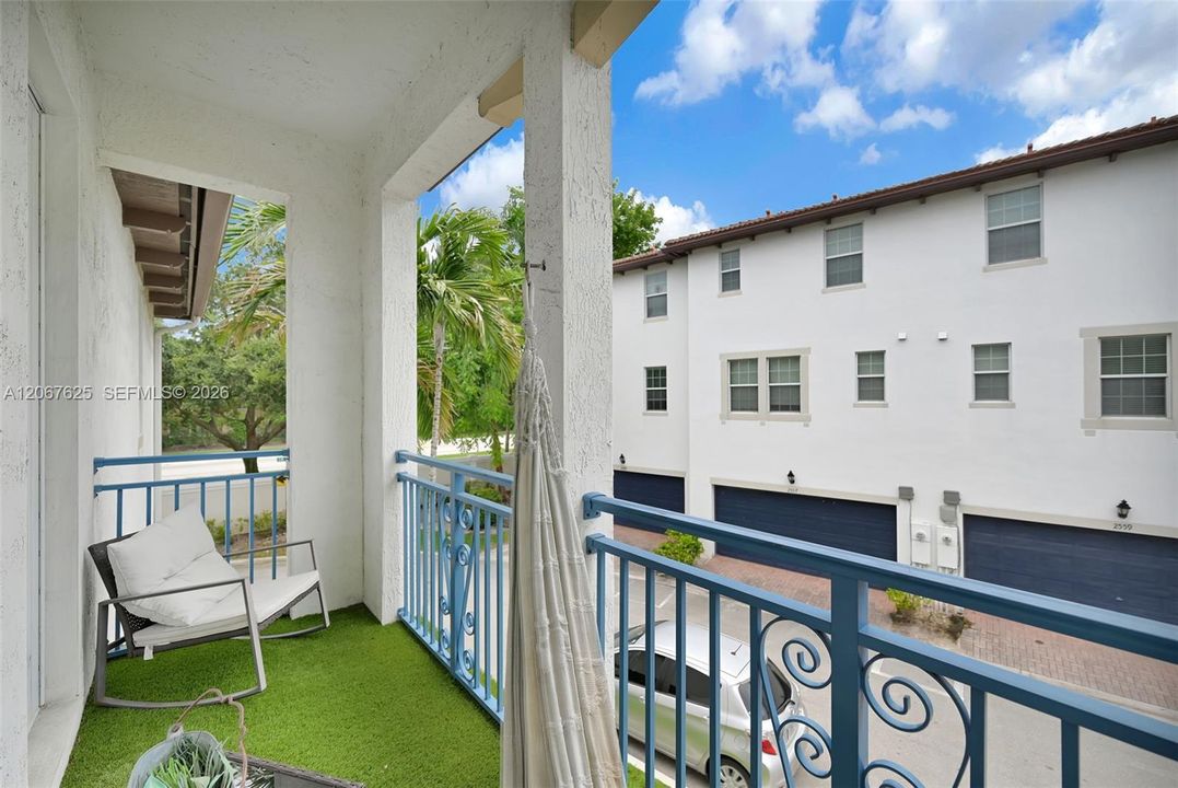 For Rent: $3,500 (3 beds, 3 baths, 1782 Square Feet)