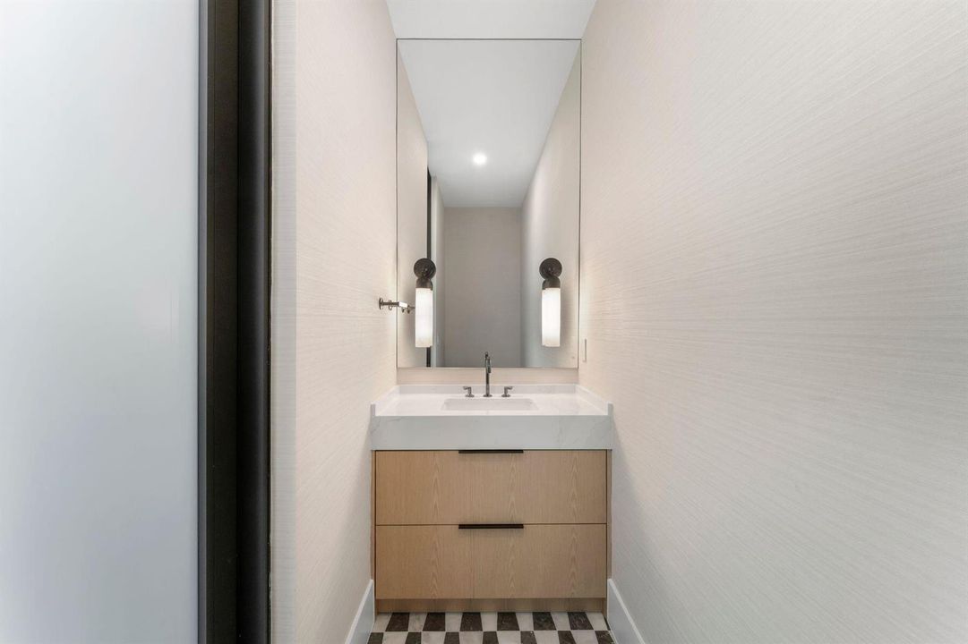 2400 Barcelona Dr_1oakstudios_94