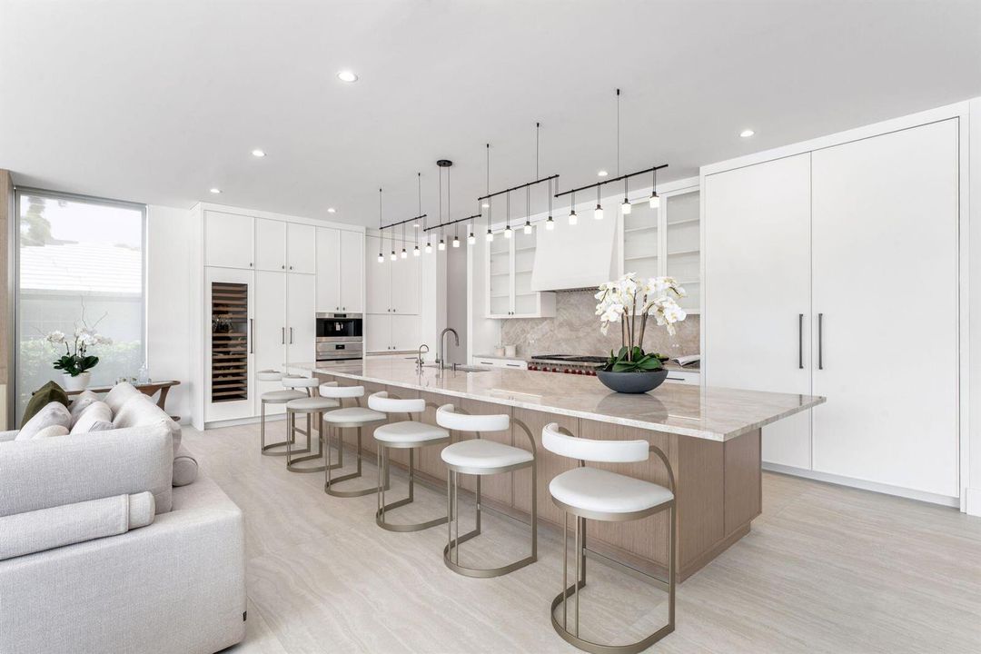 2400 Barcelona Dr_1oakstudios_19