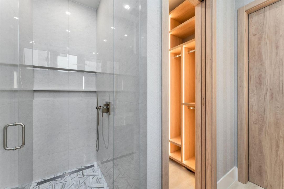2400 Barcelona Dr_1oakstudios_53