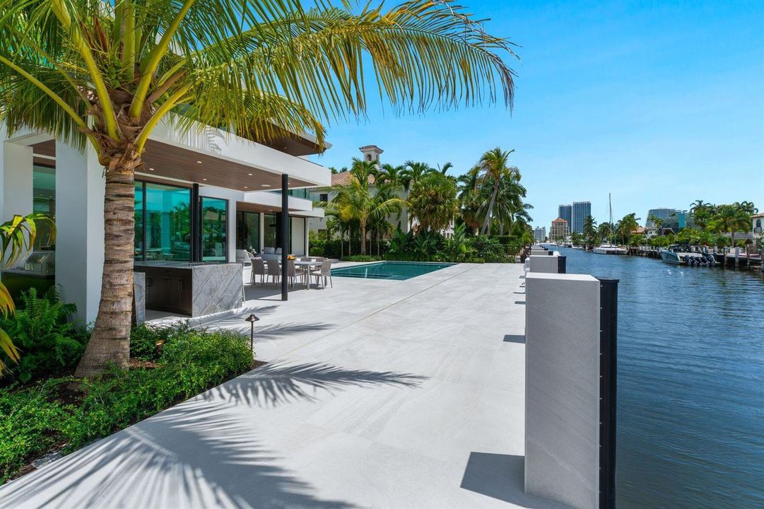 2400 Barcelona Dr_1oakstudios_84