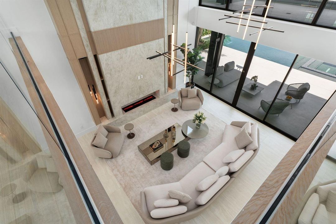 2400 Barcelona Dr_1oakstudios_40