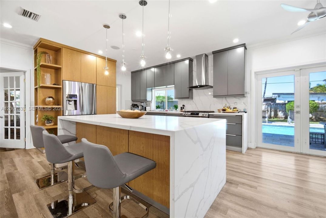 For Rent: $6,500 (3 beds, 2 baths, 2093 Square Feet)