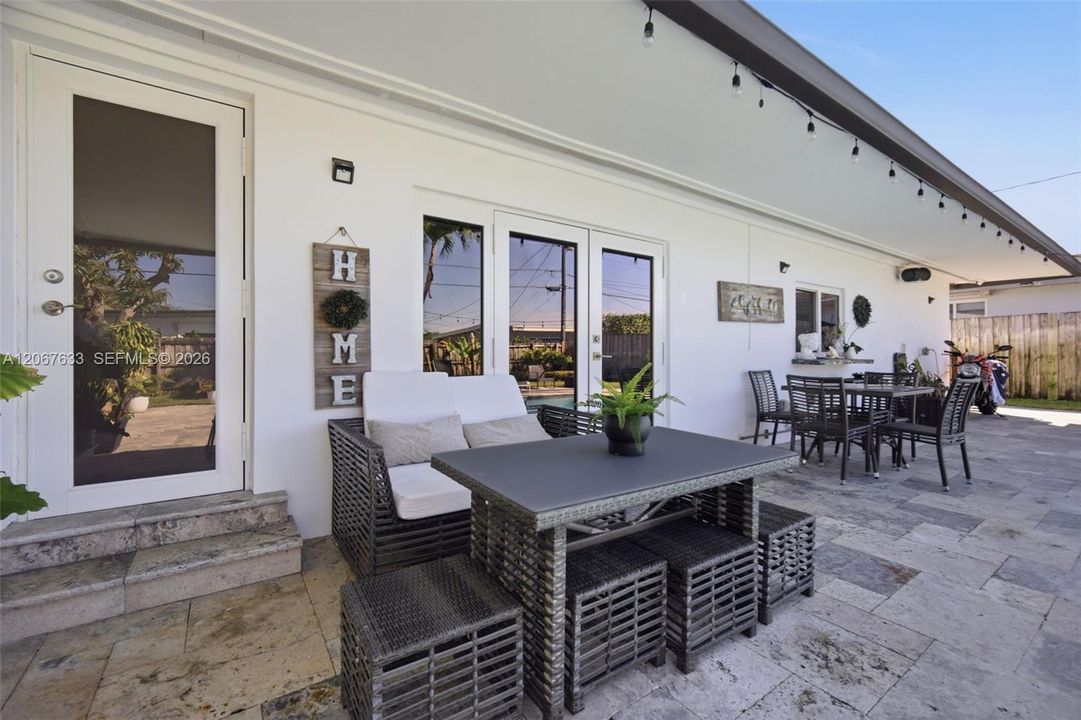 For Rent: $6,500 (3 beds, 2 baths, 2093 Square Feet)
