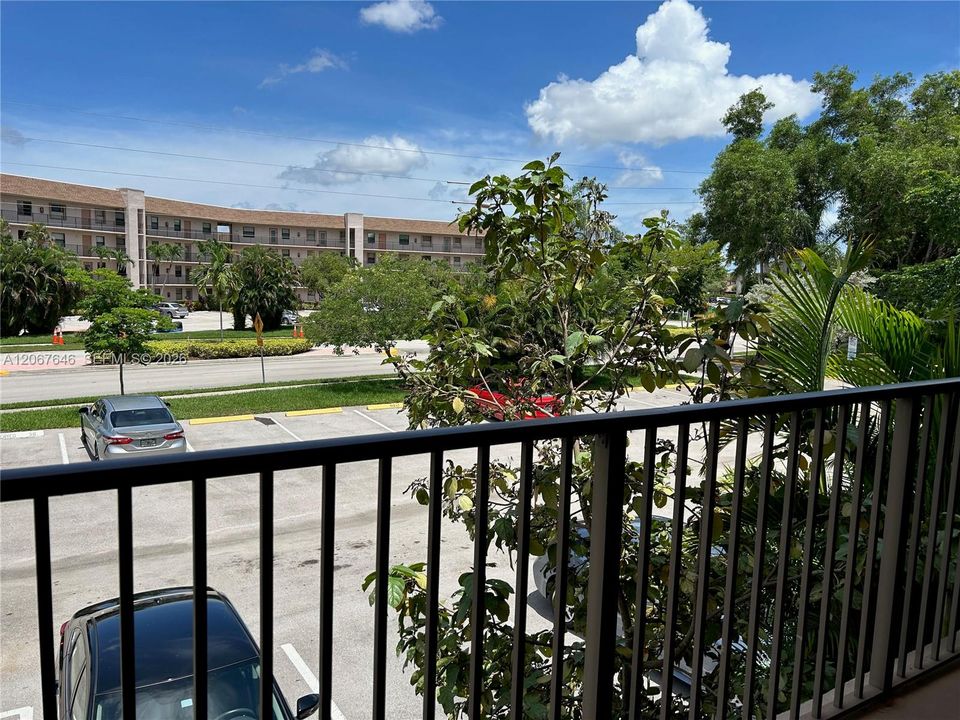 En Venta: $145,000 (2 camas, 2 baños, 815 Pies cuadrados)