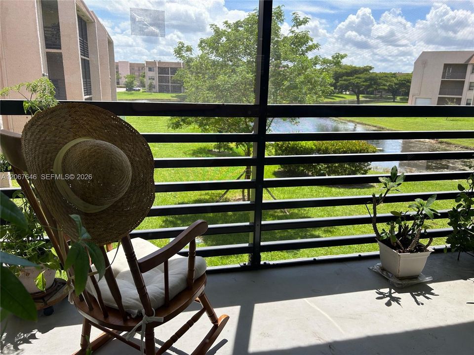 En Venta: $145,000 (2 camas, 2 baños, 815 Pies cuadrados)