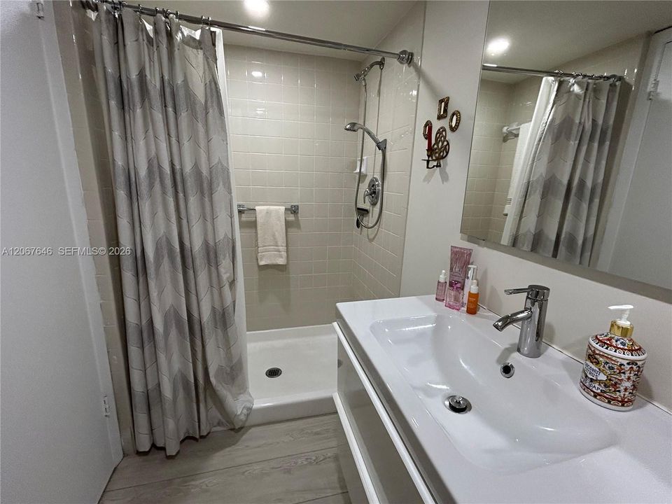 En Venta: $145,000 (2 camas, 2 baños, 815 Pies cuadrados)