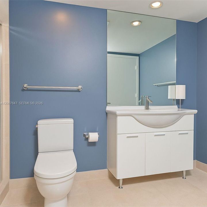 For Sale: $1,500,000 (2 beds, 2 baths, 1633 Square Feet)