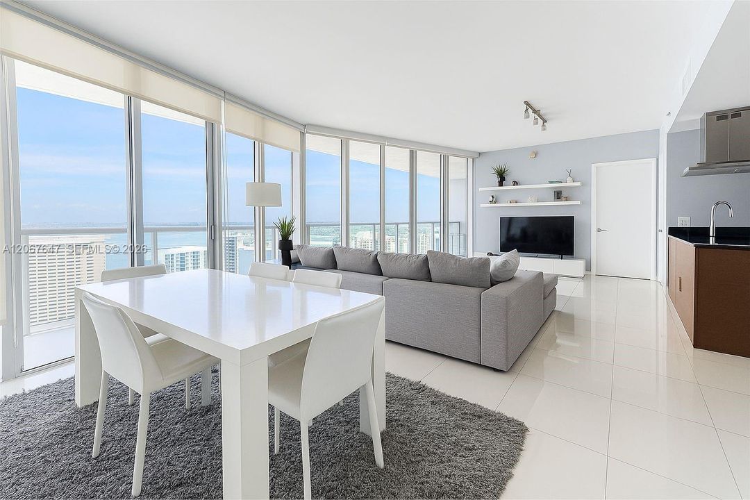 For Sale: $1,500,000 (2 beds, 2 baths, 1633 Square Feet)