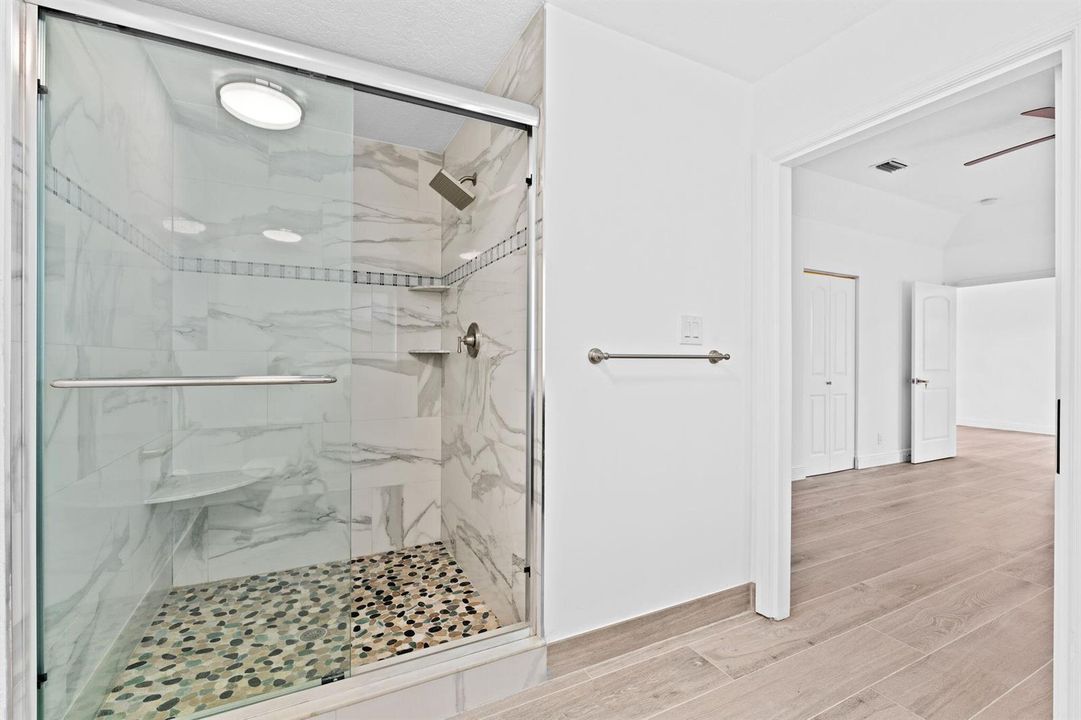21-web-or-mls-A7405832