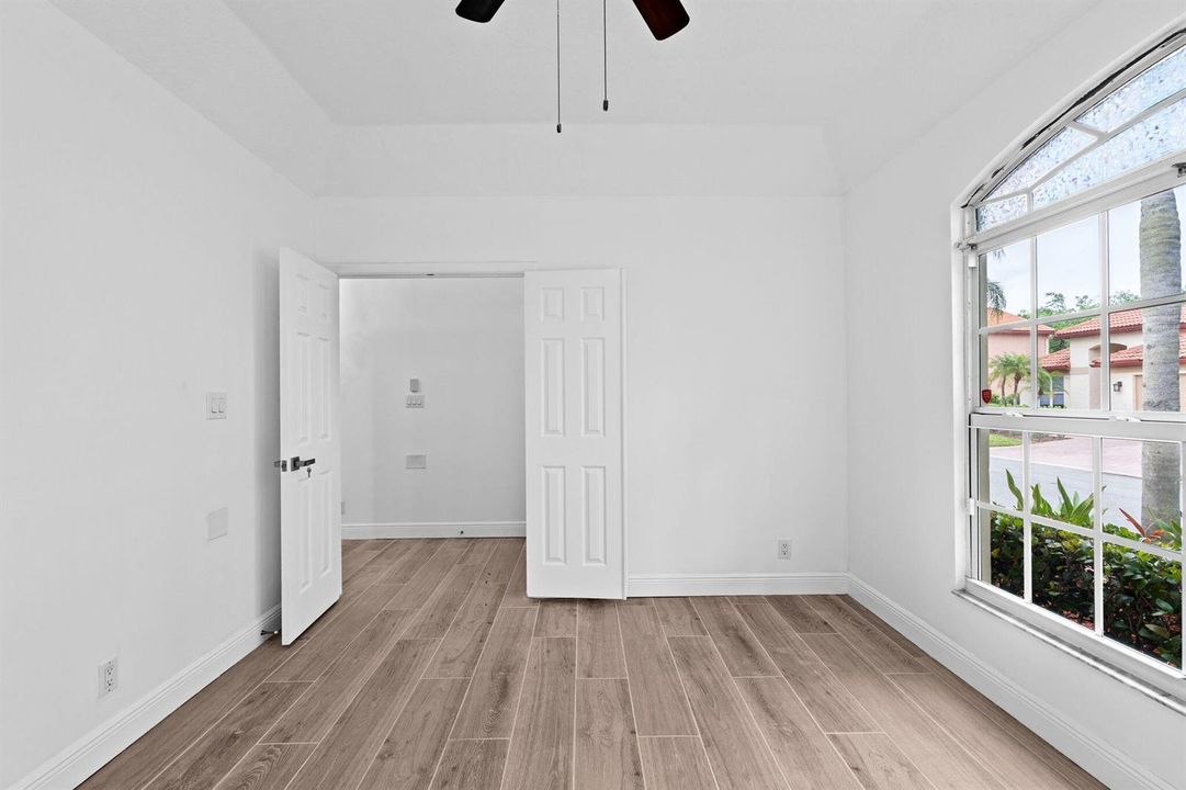 27-web-or-mls-A7405847