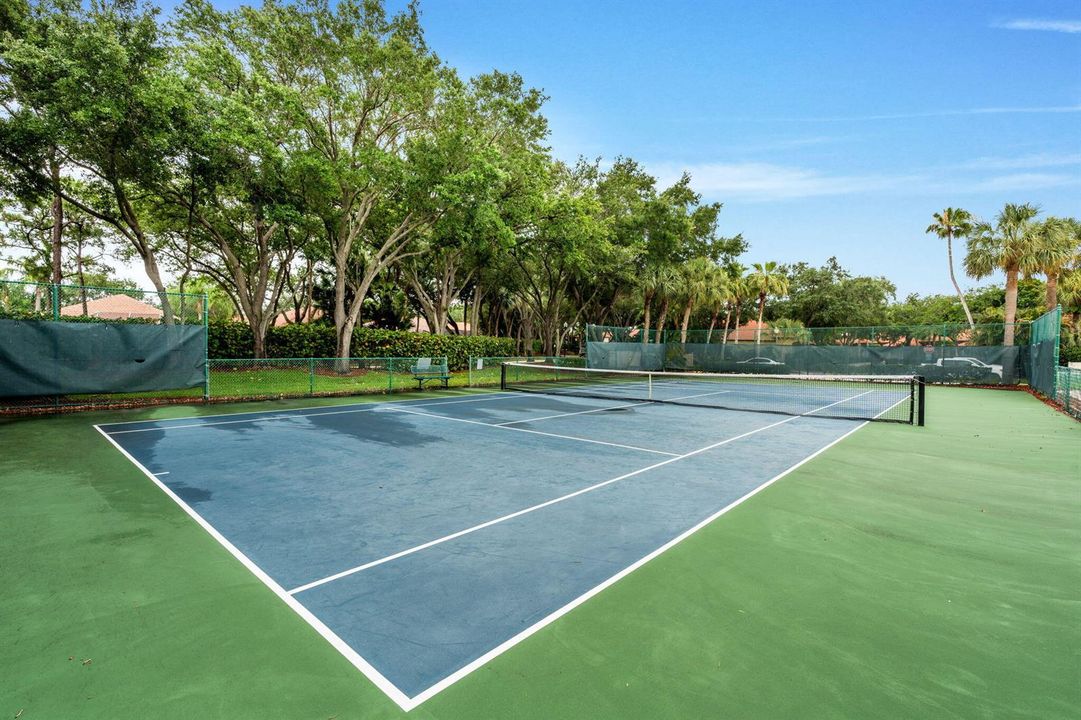 43-web-or-mls-A7405852
