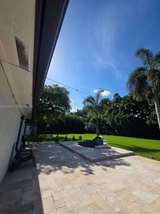 For Sale: $1,590,000 (5 beds, 3 baths, 2996 Square Feet)
