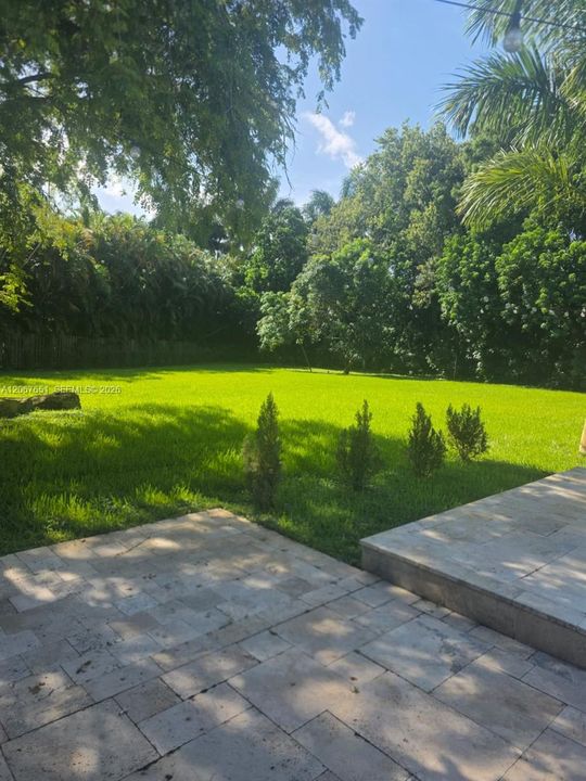 For Sale: $1,590,000 (5 beds, 3 baths, 2996 Square Feet)