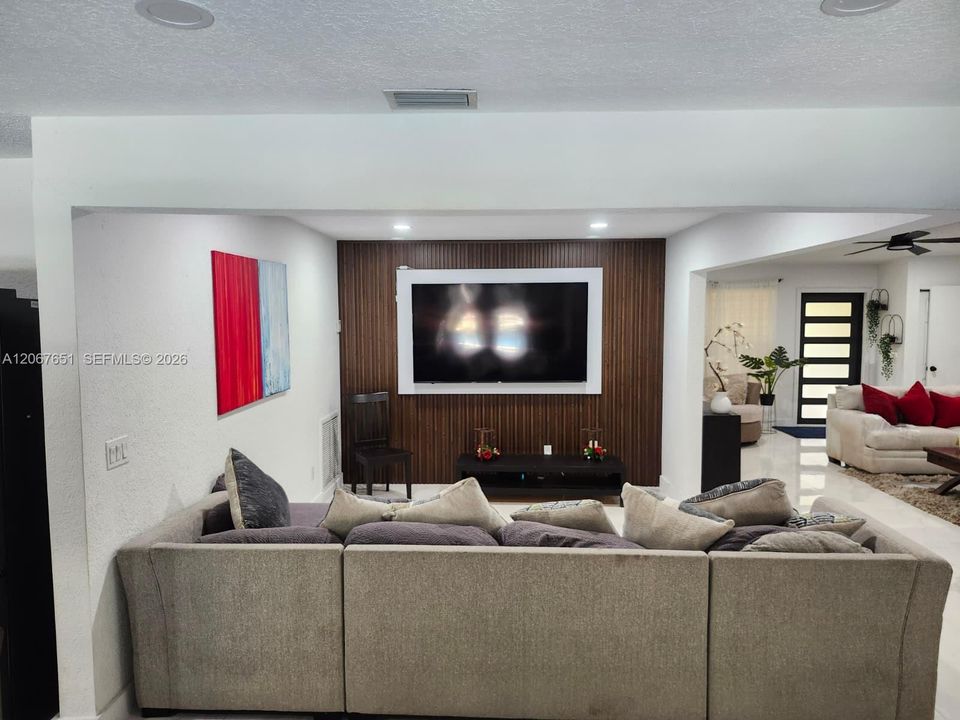 For Sale: $1,590,000 (5 beds, 3 baths, 2996 Square Feet)