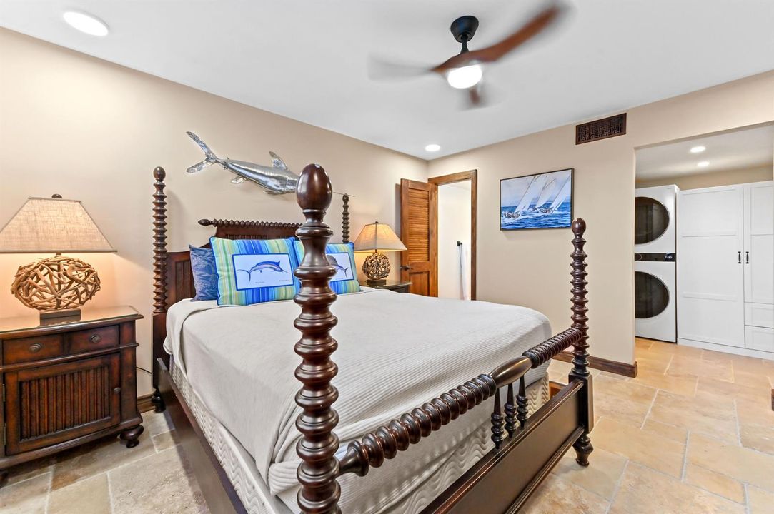 18 bedroom 04
