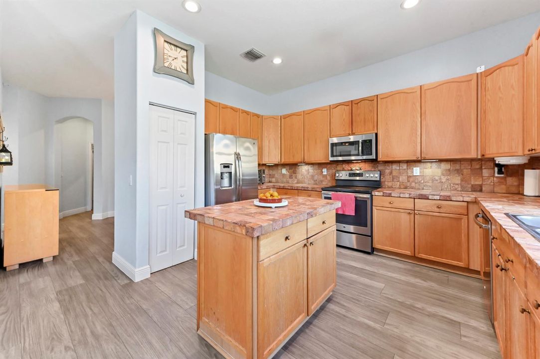 17 Kitchen 02