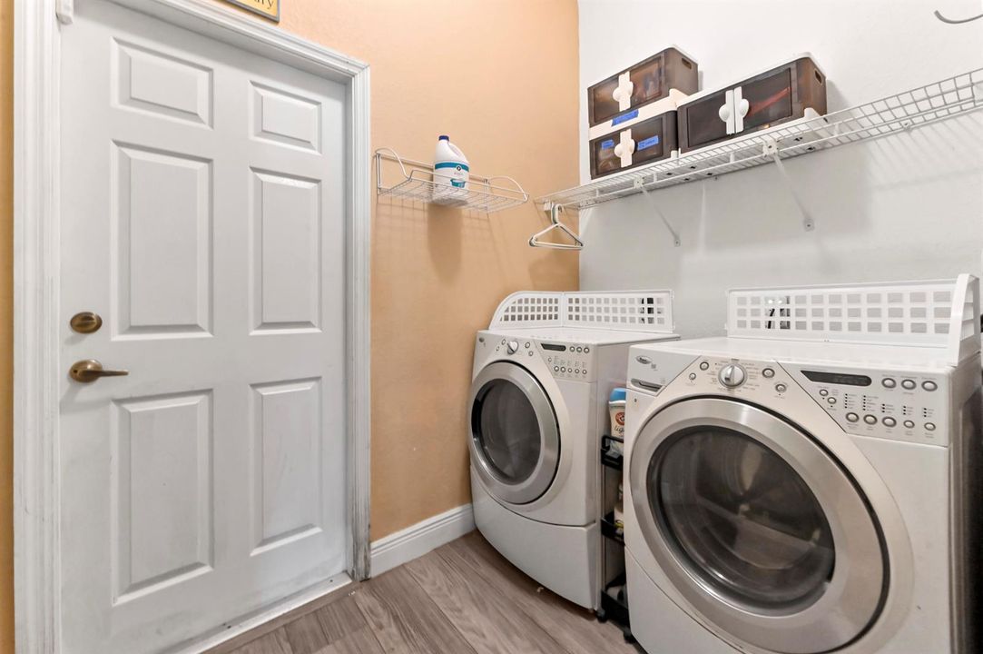 26 Laundry room 01