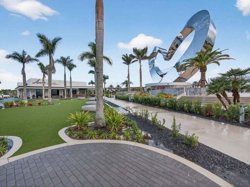 Tradition Amenities