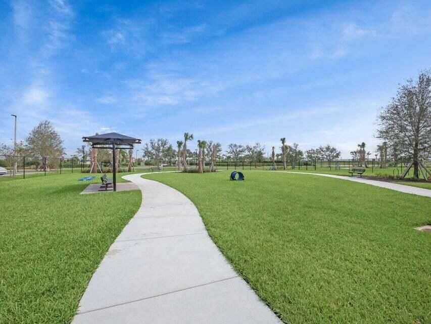 Riverland Amenities