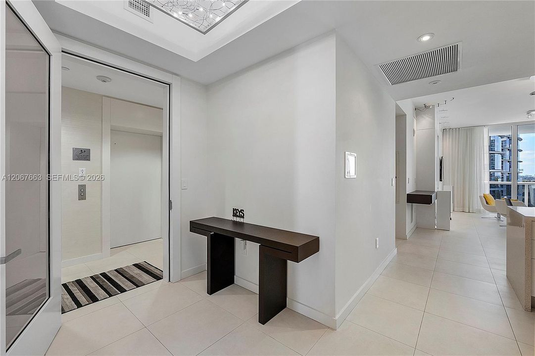 For Rent: $8,500 (3 beds, 3 baths, 1974 Square Feet)