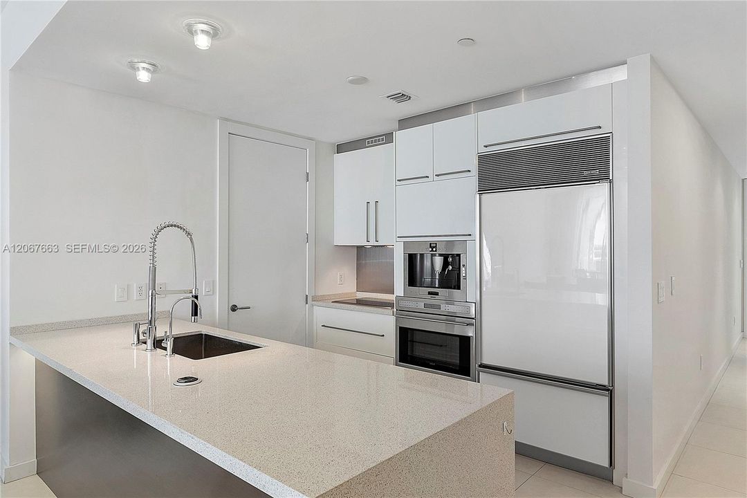 For Rent: $8,500 (3 beds, 3 baths, 1974 Square Feet)