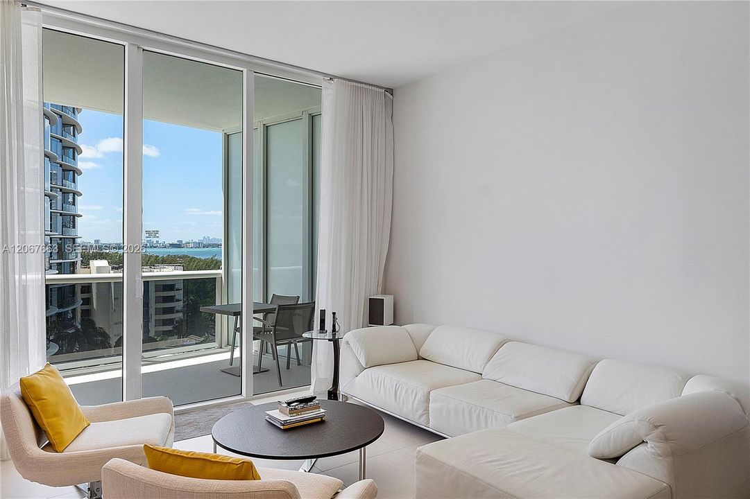 For Rent: $8,500 (3 beds, 3 baths, 1974 Square Feet)