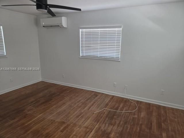В аренду: $3,400 (4 спален, 2 ванн, 1500 Квадратных фут)