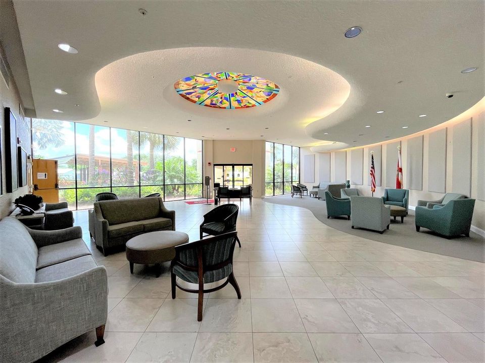 LOBBY (2)